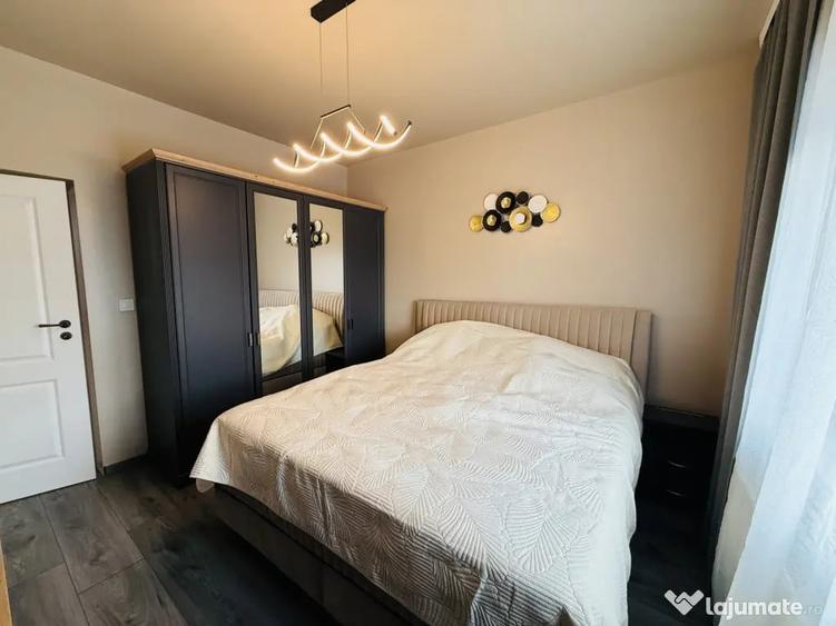 Casă cu 3 camere cu Teren 250 Mp în Sânmihaiu Român