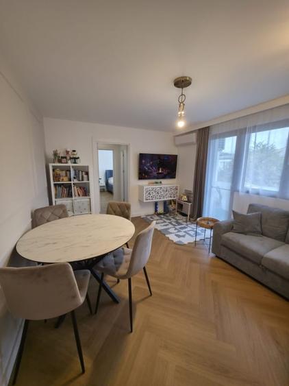 Apartament cu 2 camere semidecomandat, mobilat în Săsar