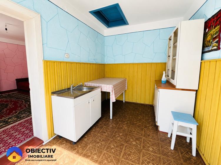 Casă individuală cu 5 camere cu Garaj în Vânători-Neamț