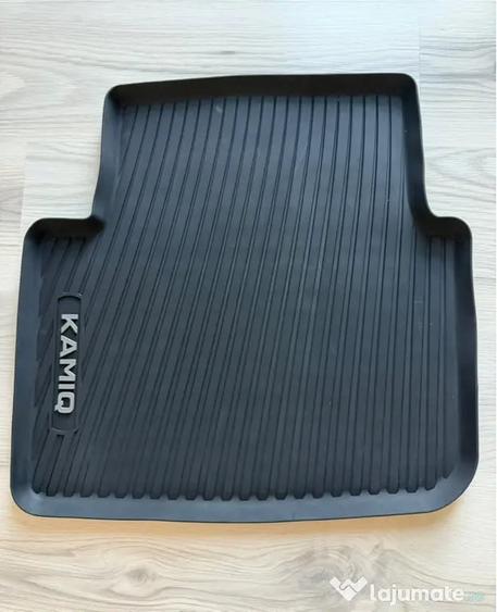 Teren de 22000 mp, în Carpen
