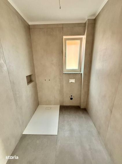 Casă cu 5 camere cu Teren 480 Mp în Horodnic