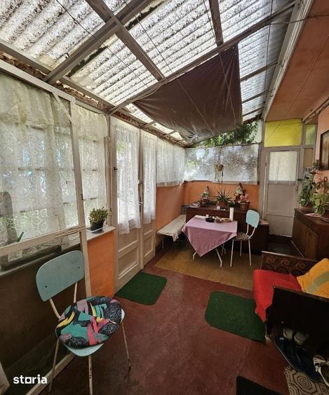 Apartament cu 4 camere semidecomandat în Central