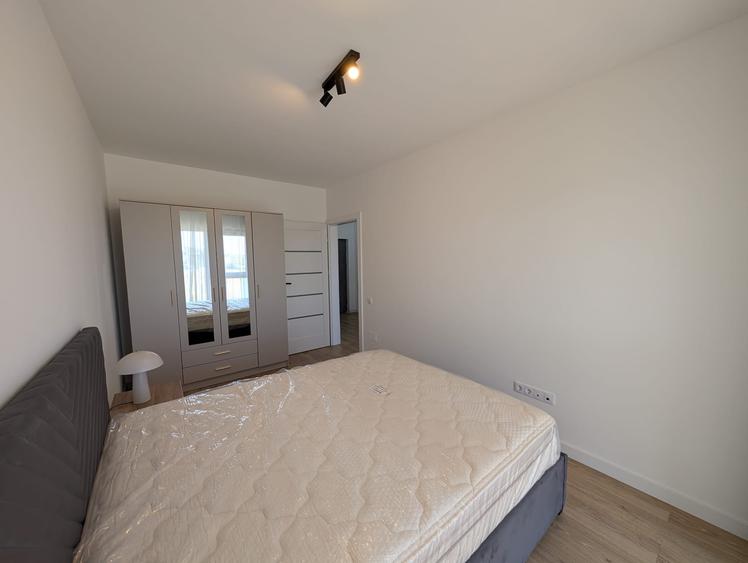 Apartament cu 2 camere semidecomandat în Florești