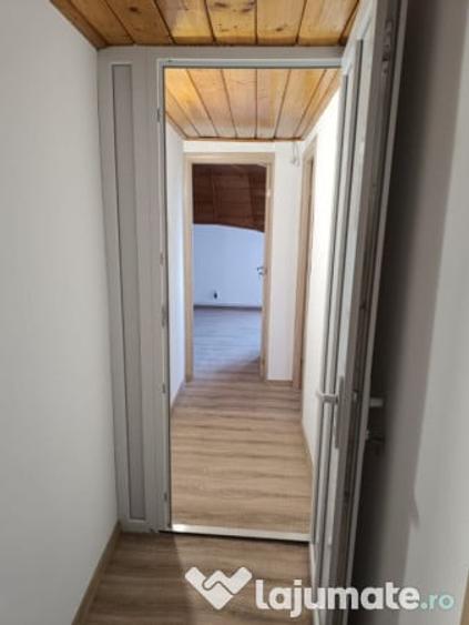 Casă cu 3 camere cu Teren 500 Mp în Central