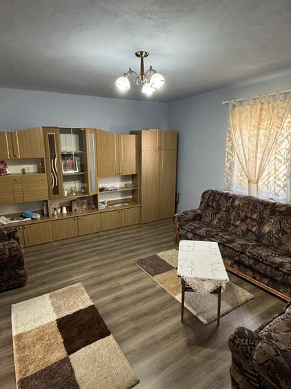 Casă cu 4 camere cu Teren 3200 Mp în Săsarm