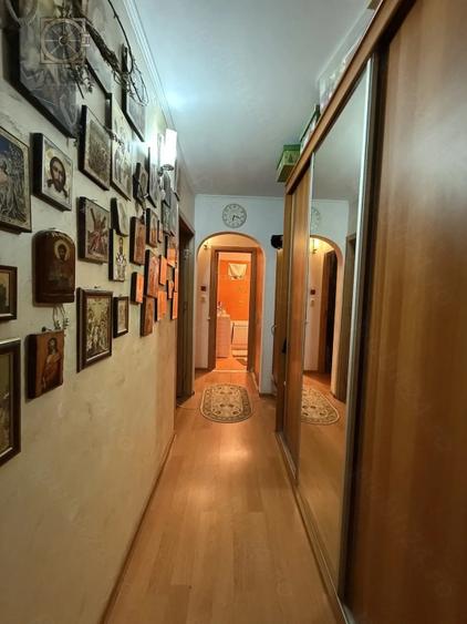 Apartament cu 3 camere decomandat, mobilat în Rahova