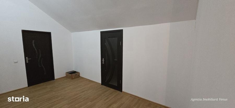 Casă cu 4 camere cu Teren 750 Mp în Cătămărești