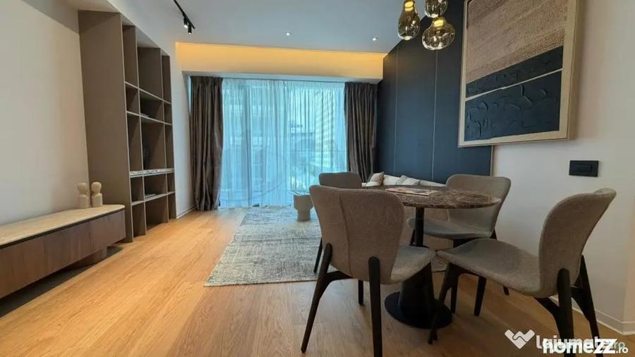 Apartament cu 3 camere semidecomandat în Floreasca