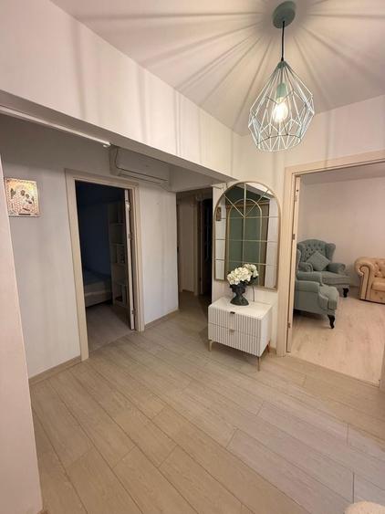 Apartament cu 3 camere decomandat în Nord