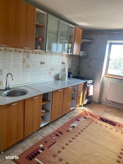 Apartament cu 2 camere semidecomandat în 1 Mai