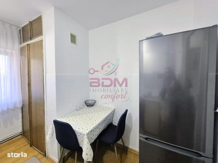 Apartament cu 3 camere semidecomandat în Central