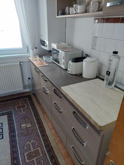 Apartament cu 3 camere decomandat, mobilat în Noua