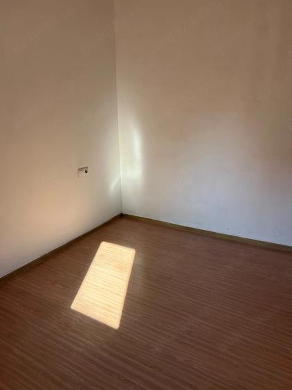 Casă cu 3 camere cu Teren 90 Mp în Calarași 4