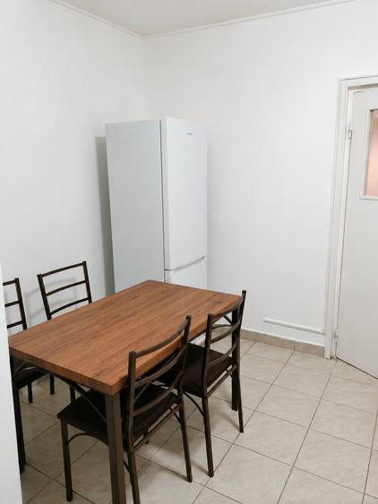 Apartament cu 2 camere semidecomandat, mobilat în Tătărași