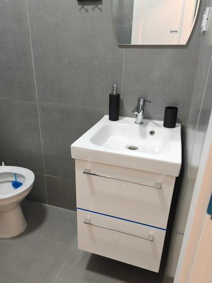 Apartament decomandat în Pescărie