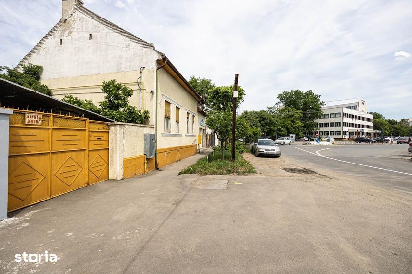 Casă cu 5 camere cu Teren 532 Mp în Pârneava