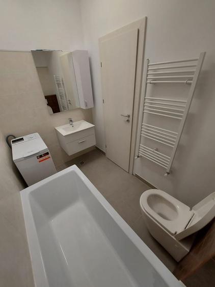 Apartament cu 2 camere decomandat în Craiovei