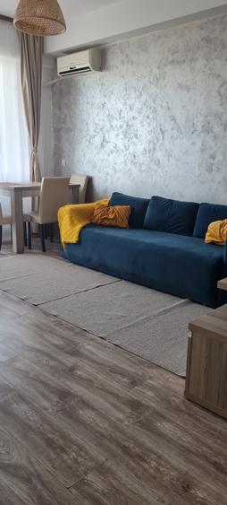 Apartament cu 2 camere semidecomandat în Mamaia