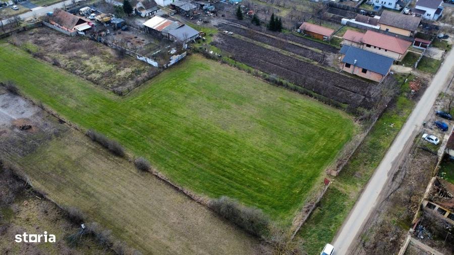 Spațiu comercial, în Bucovăț