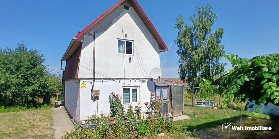 Casă individuală cu 3 camere cu Teren 1801 Mp în Comșești