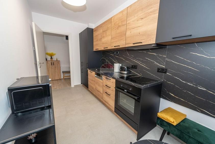 Apartament cu 2 camere semidecomandat, mobilat în Băneasa
