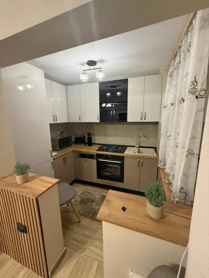Apartament cu 2 camere semidecomandat în Ultracentral