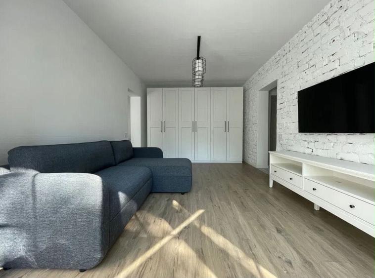 Apartament cu 2 camere semidecomandat în Central