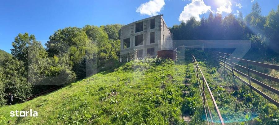 Cabana 5 camere, teren de 1000 mp, Valea Ierii