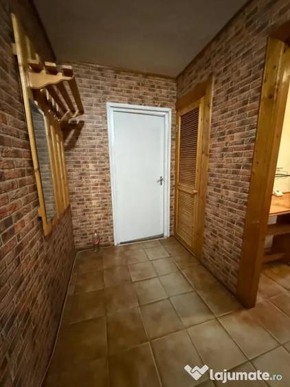 Apartament cu 2 camere semidecomandat, mobilat în Brazda lui Novac