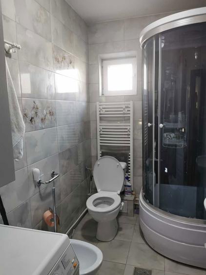 Proprietar, inchiriez casa 3 camere - 6
