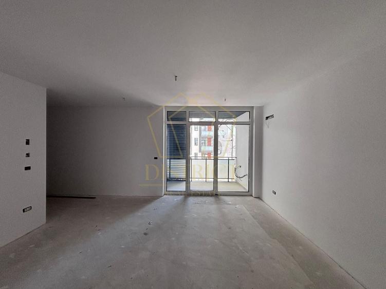 Apartament cu 2 camere decomandat în Aradului — fotografia 1