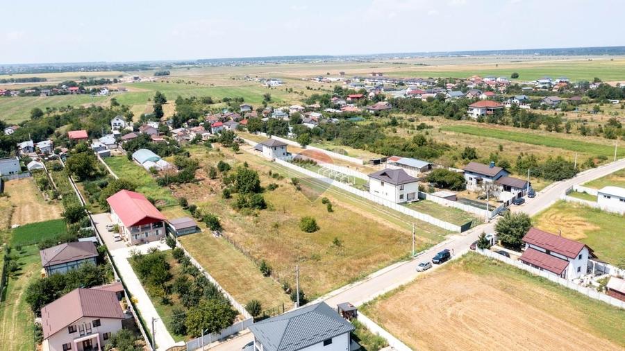 Teren Construcții intravilan de 1970 mp, în Zurbaua
