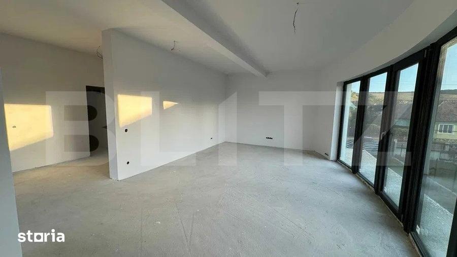Casă cu 4 camere cu Teren 700 Mp în Sângeorgiu de Mureș