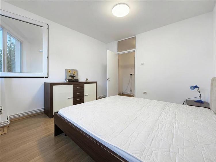 Apartament cu 2 camere decomandat, mobilat în Județean