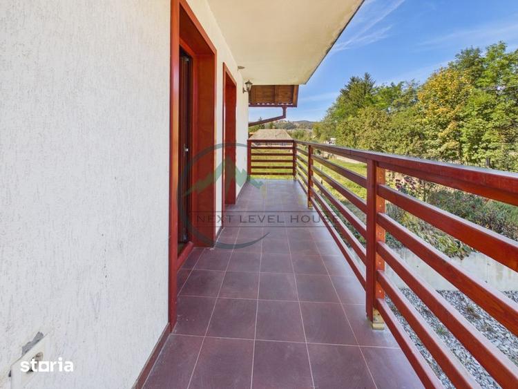 Casă cu 4 camere cu Teren 4648 Mp în Dobârlău