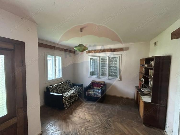 Casă cu Teren 590 Mp în Vișeu de Jos