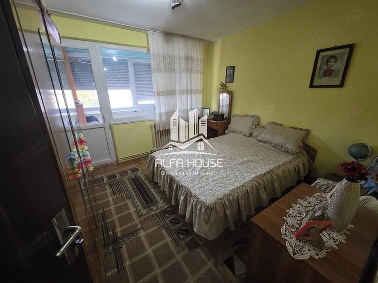 Apartament cu 2 camere decomandat în Micro III
