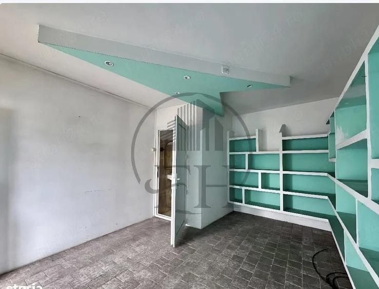 Se vinde spatiu comercial + anexe - 2