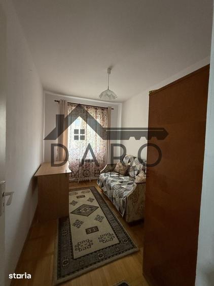 Apartament cu 3 camere în 22 Decembrie 1989