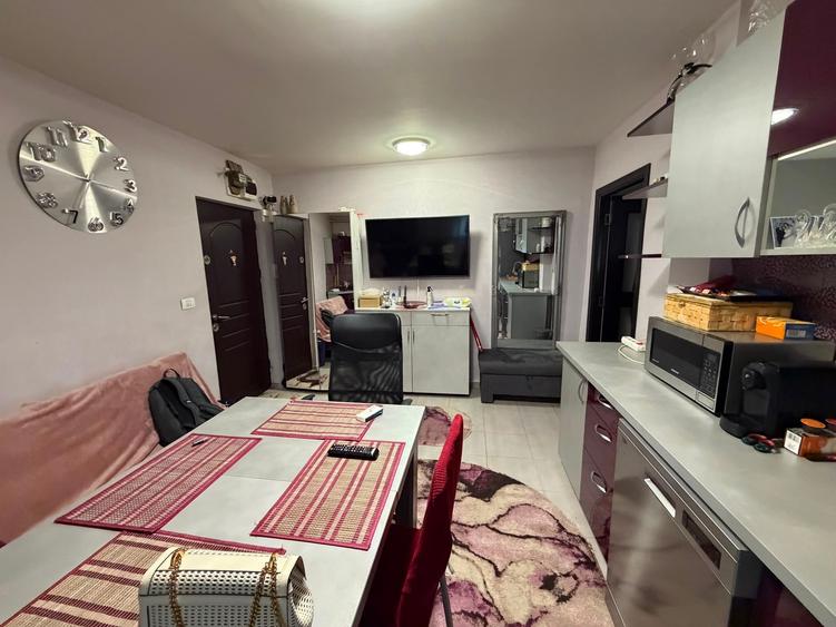 Apartament cu 2 camere semidecomandat în Simion Bărnuțiu