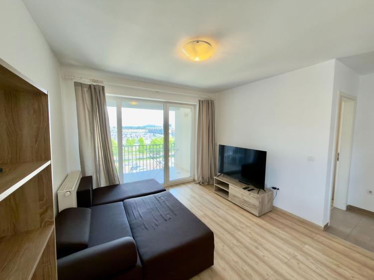Apartament cu 2 camere decomandat, mobilat în Tractorul