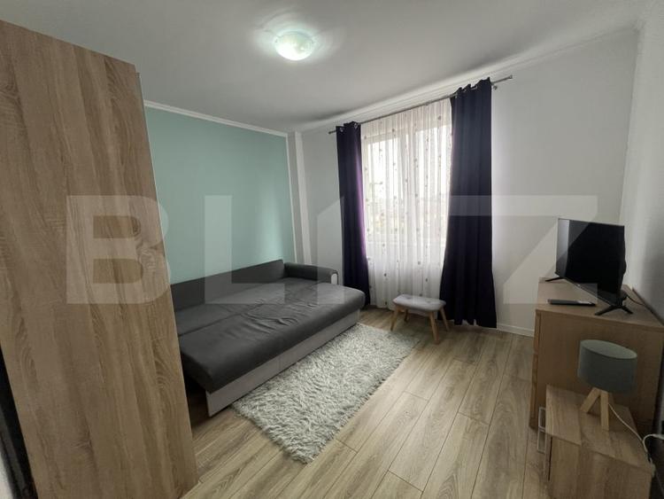 Apartament cu 2 camere semidecomandat, mobilat în Florești