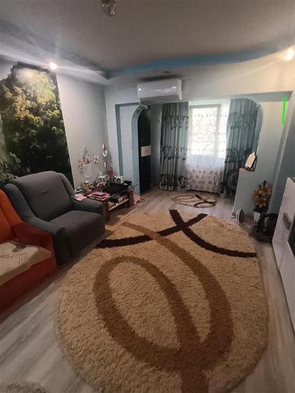 Apartament cu 3 camere decomandat, mobilat în Plantelor