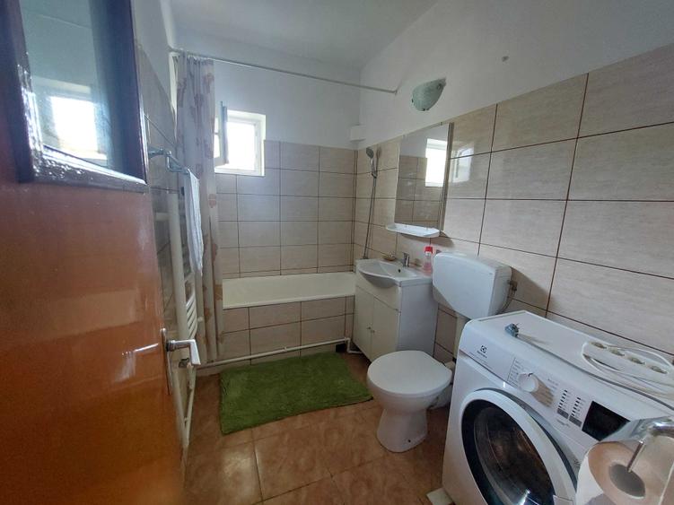 Apartament cu 2 camere decomandat în Ultracentral
