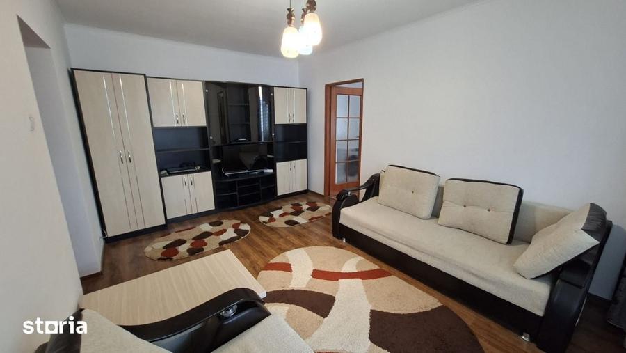 Apartament cu 2 camere semidecomandat în Craiovei