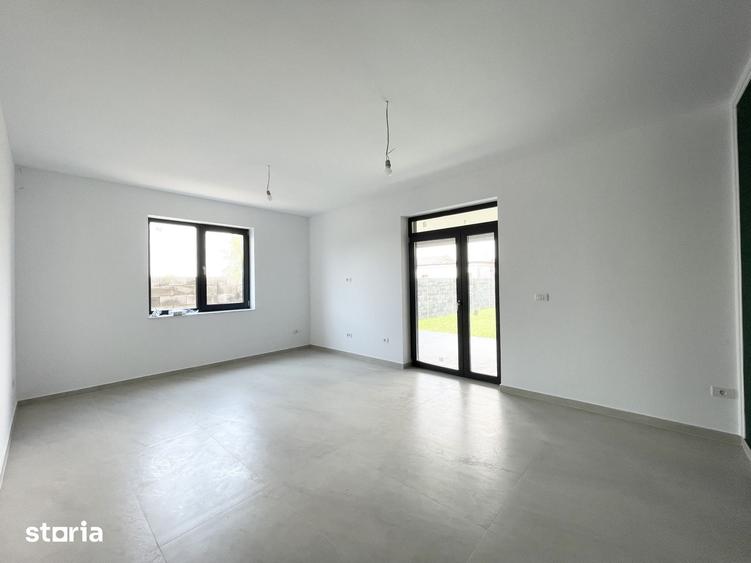 Casă cu 4 camere cu Teren 300 Mp în Central
