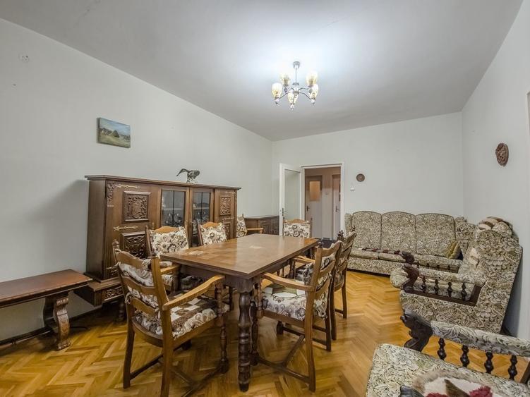 Apartament cu 3 camere decomandat în Grigorescu