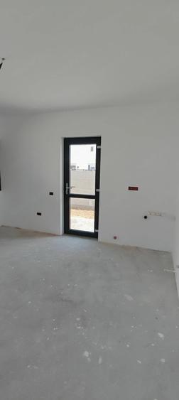 Casă cu Teren 366 Mp în Berceni