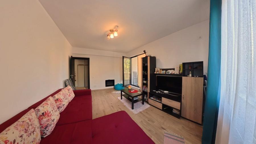 Apartament cu 2 camere decomandat, mobilat în Central