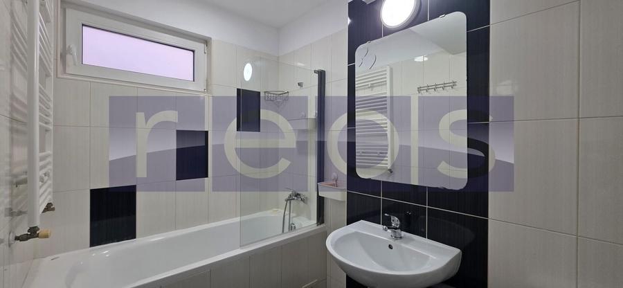 Apartament cu 2 camere decomandat, mobilat în Central